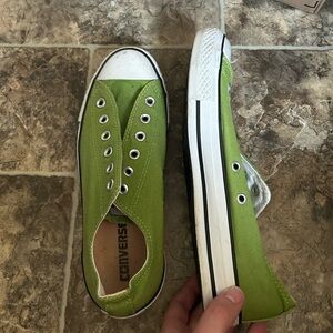 selling these lime greenish size 9 (womens) converse